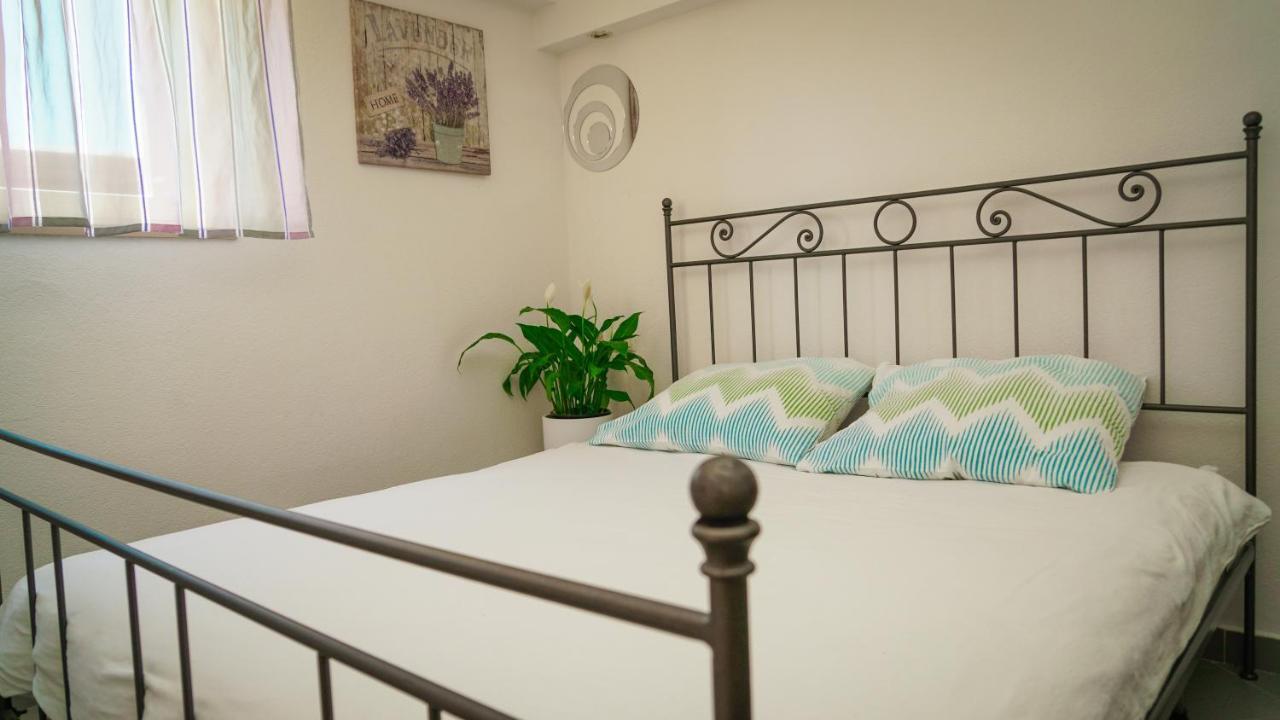 Apartments Roberta Novigrad Istria Exterior foto